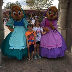 Meet your Posher, Gina